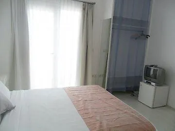 Otel Satsuma Suites 3*