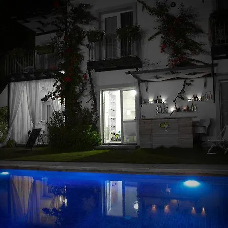 Satsuma Suites Otel